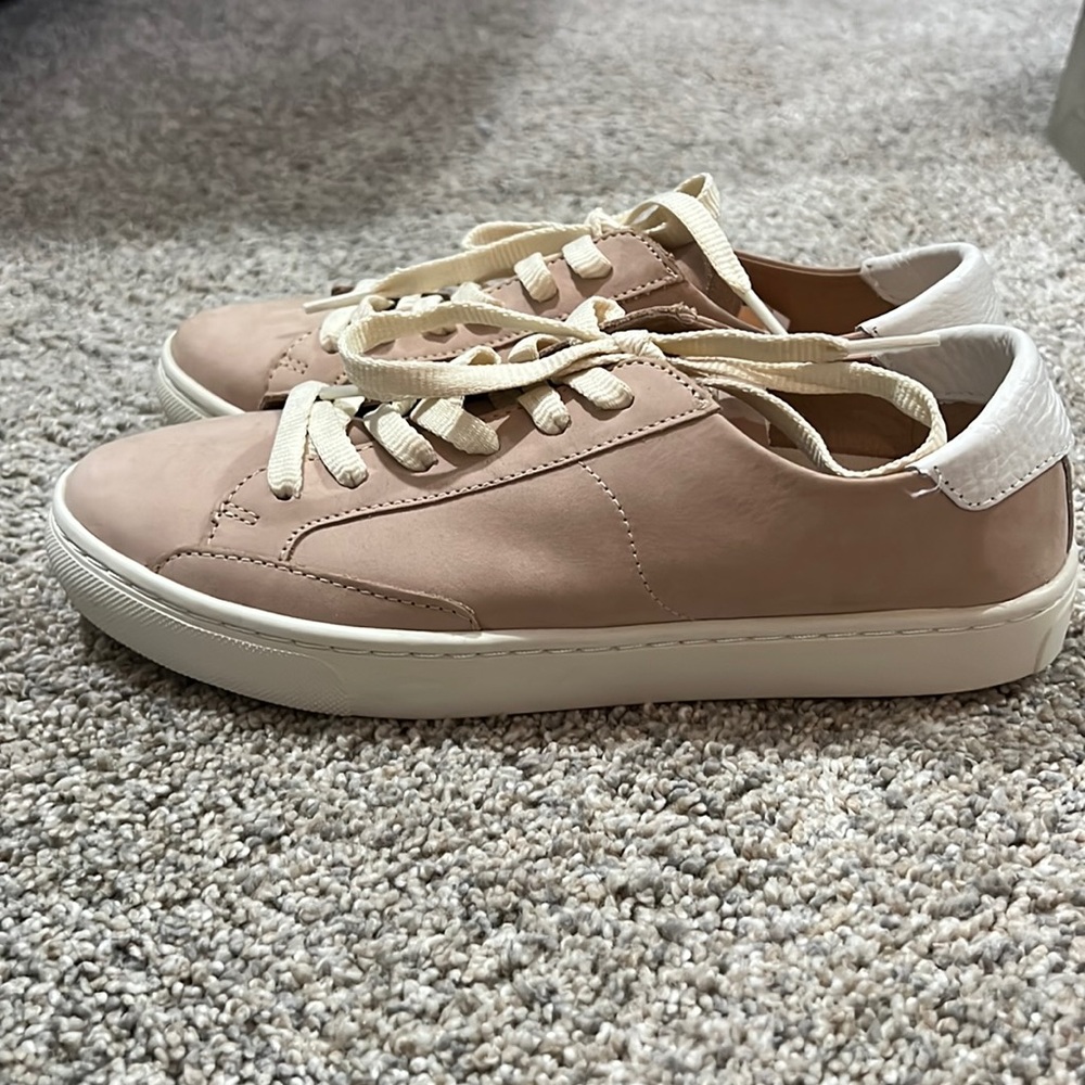 Soludos light pink sneakers, never worn!